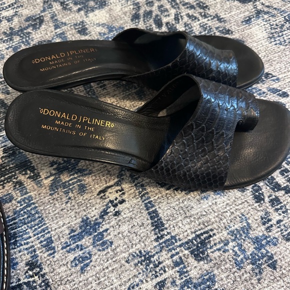 Donald J. Pliner Black Textured Mules - Picture 2 of 3
